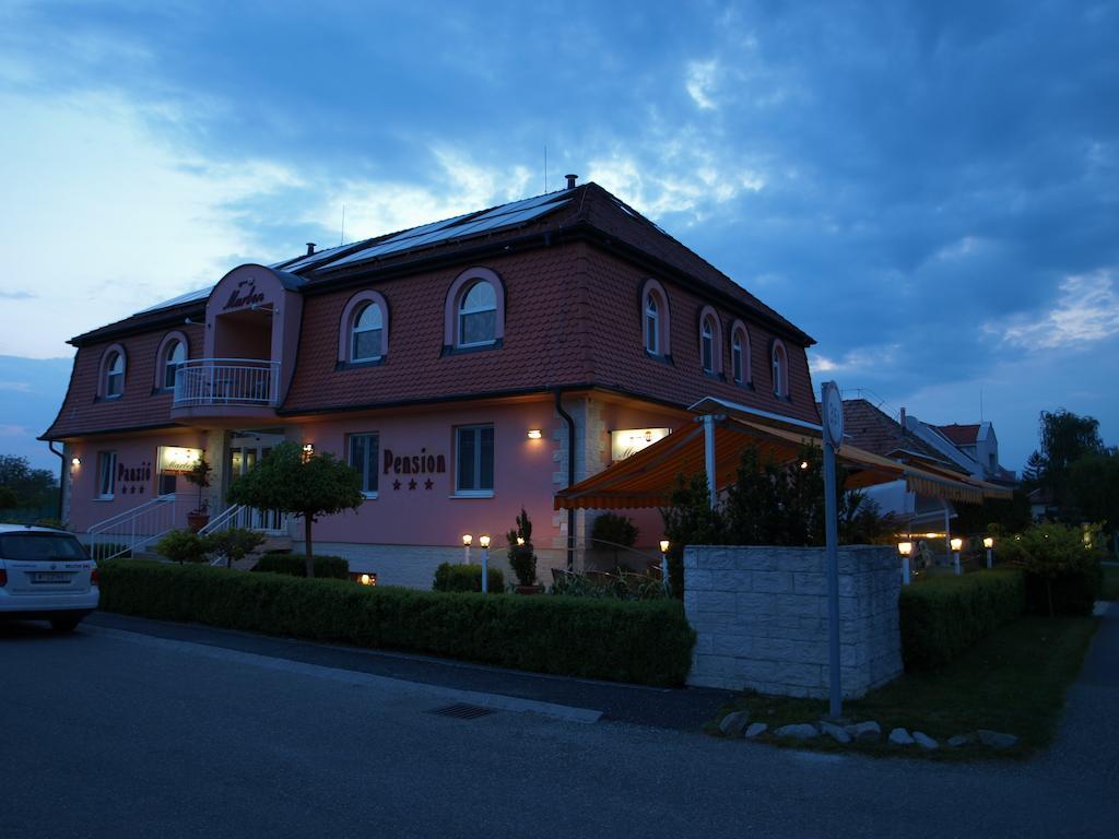 Marben Panzió Hegykő Exterior foto